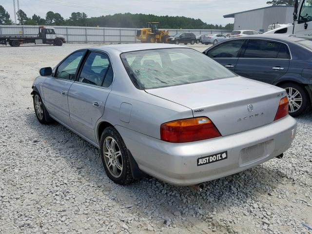 19UUA5662YA047318 - 2000 ACURA 3.2TL SILVER photo 3