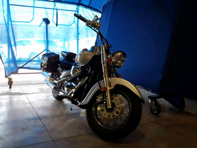 JS1VS55A772101530 - 2007 SUZUKI BOULEVARD SILVER photo 1