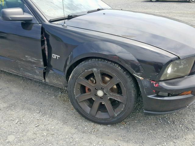 1ZVHT82H855132121 - 2005 FORD MUSTANG GT BLACK photo 9