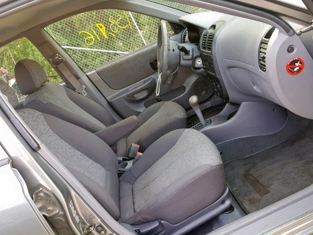 KMHCG45C44U515015 - 2004 HYUNDAI ACCENT GL GRAY photo 5