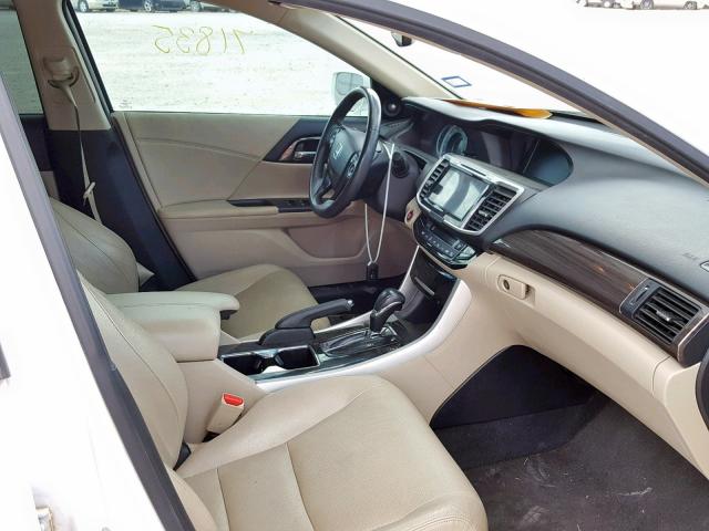 1HGCR3F87GA008734 - 2016 HONDA ACCORD EXL WHITE photo 5