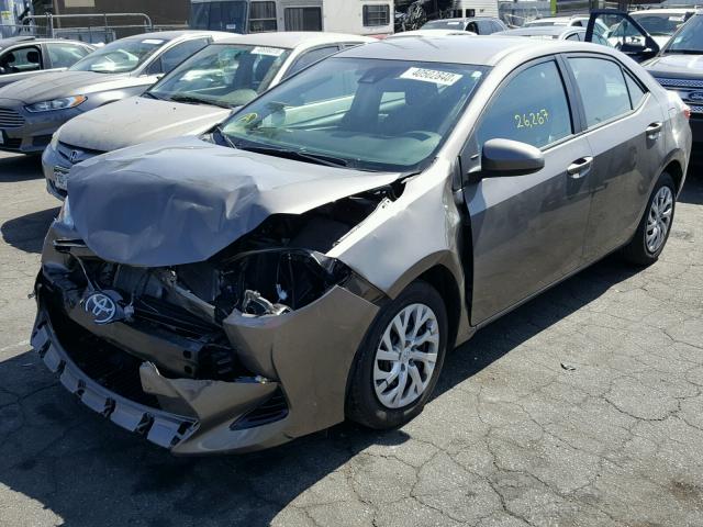 2T1BURHE7HC760607 - 2017 TOYOTA COROLLA L GRAY photo 2