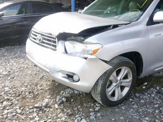 5TDDK3EH4AS017023 - 2010 TOYOTA HIGHLANDER SILVER photo 9