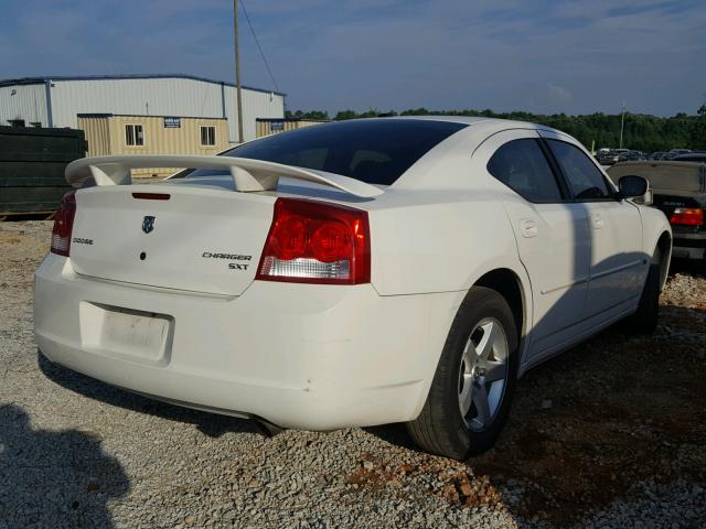 2B3CA3CV8AH153081 - 2010 DODGE CHARGER SX WHITE photo 4