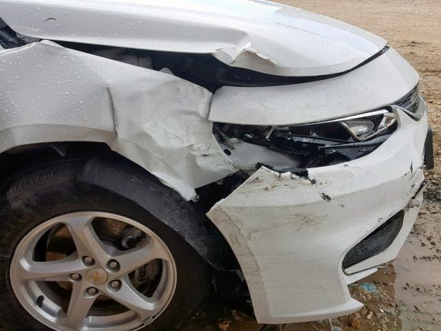 1G1ZB5ST7HF226401 - 2017 CHEVROLET MALIBU LS Blanc photo 9