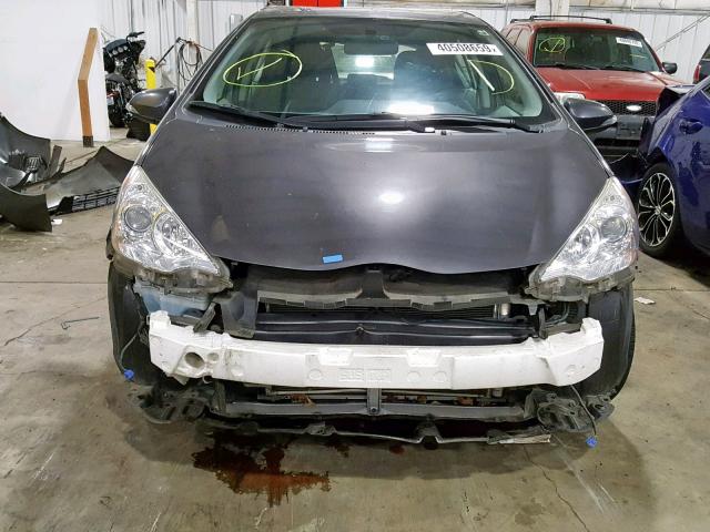 JTDKDTB32D1057497 - 2013 TOYOTA PRIUS C GRAY photo 9