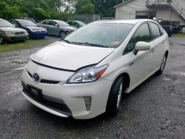 JTDKN3DP5D3036998 - 2013 TOYOTA PRIUS PLUG WHITE photo 2