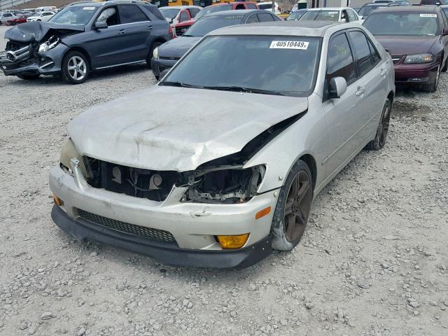 JTHBD182810031330 - 2001 LEXUS IS 300 SILVER photo 2