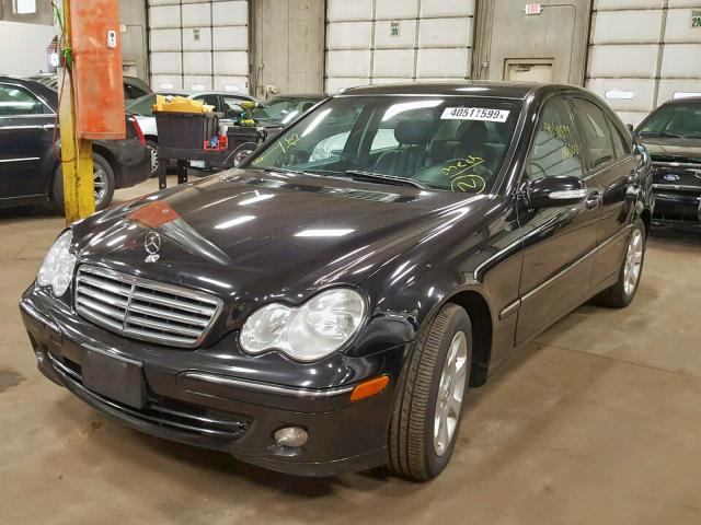 WDBRF84J25F652323 - 2005 MERCEDES-BENZ C 320 4MAT BLACK photo 2