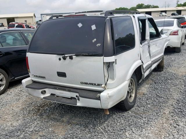 1GNCS13W3Y2156201 - 2000 CHEVROLET BLAZER WHITE photo 4