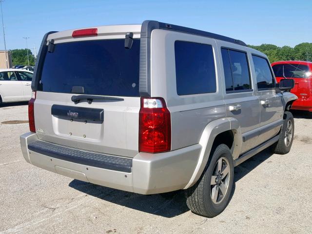1J8HH48K98C177402 - 2008 JEEP COMMANDER SILVER photo 4