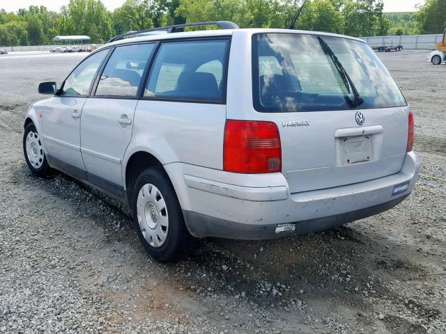 WVWNA63B8XE063587 - 1999 VOLKSWAGEN PASSAT GLS SILVER photo 3