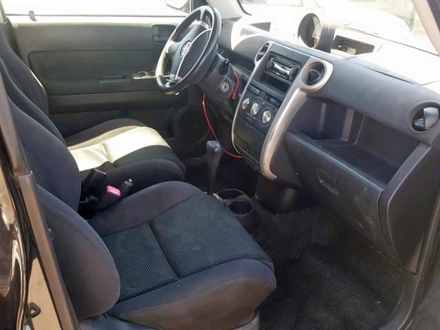 JTLKT324840157870 - 2004 TOYOTA SCION XB 黑色 照片 5