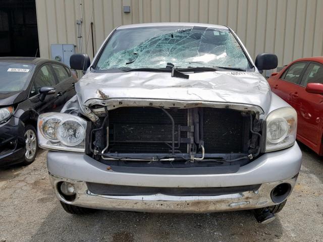 1D7HA18P17S131532 - 2007 DODGE RAM 1500 S SILVER photo 9