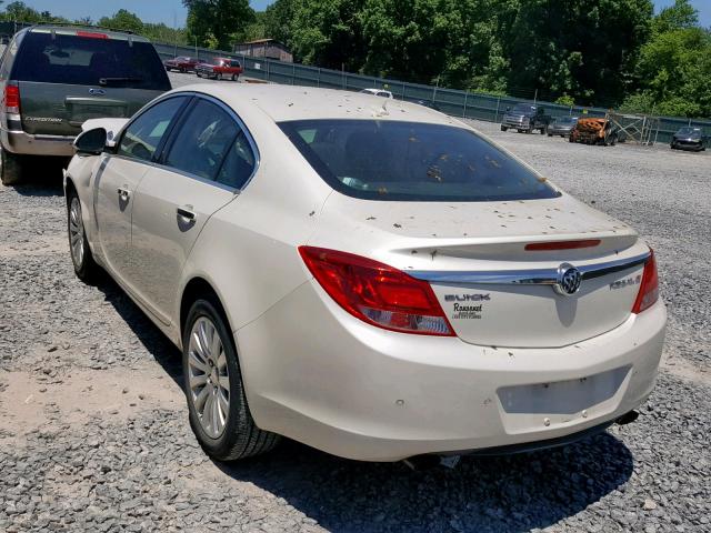 2G4GS5EV9C9212735 - 2012 BUICK REGAL PREM WHITE photo 3