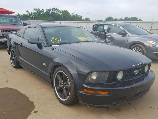 1ZVHT82H055136504 - 2005 FORD MUSTANG GT BLACK photo 1