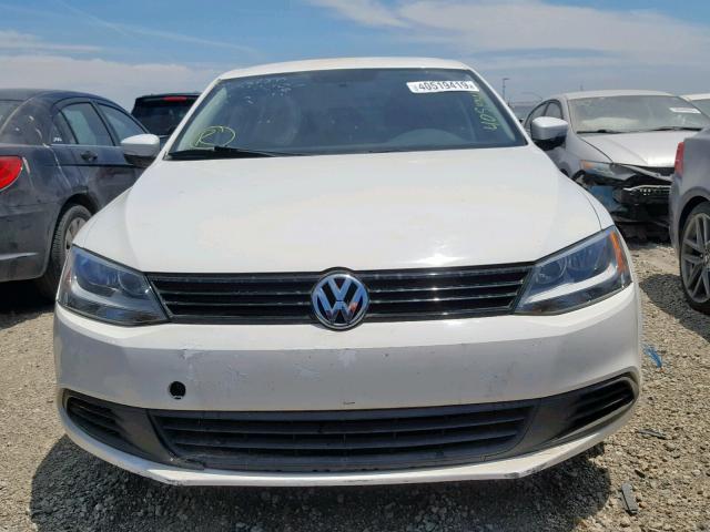 3VWDZ7AJ2BM350556 - 2011 VOLKSWAGEN JETTA SE WHITE photo 9