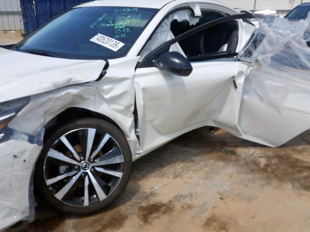 1N4BL4CV6KC195205 - 2019 NISSAN ALTIMA SR WHITE photo 9