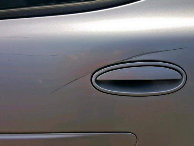 2G2WR524741143572 - 2004 PONTIAC GRAND PRIX SILVER photo 10