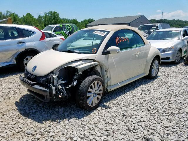 3VWRF31Y69M409154 - 2009 VOLKSWAGEN NEW BEETLE თეთრი ფოტო 2