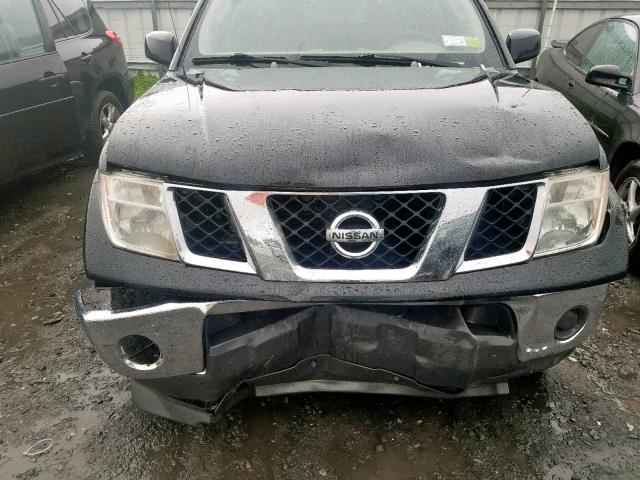 1N6AD07W06C435432 - 2006 NISSAN FRONTIER C BLACK photo 7