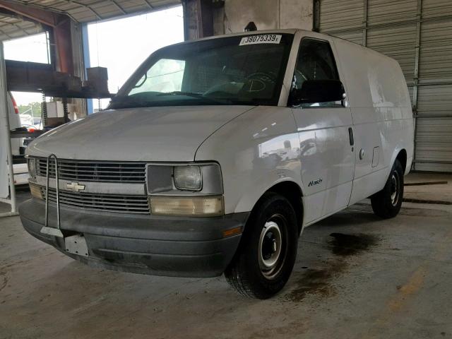 1GCDM19W4YB181719 - 2000 CHEVROLET ASTRO WHITE photo 2