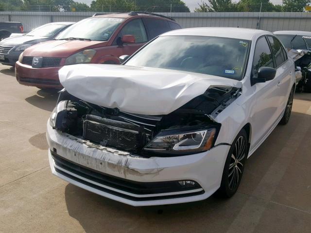 3VWD17AJXGM344552 - 2016 VOLKSWAGEN JETTA SPOR WHITE photo 2