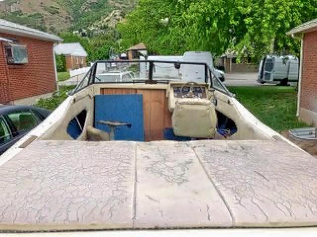 BCC19324M821 - 1982 BEEC BOAT TWO TONE photo 4
