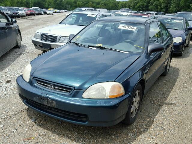 1HGEJ6126WL062887 - 1998 HONDA CIVIC DX GREEN photo 2