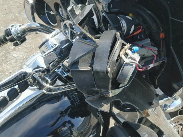 1HD1KBW106Y636405 - 2006 HARLEY-DAVIDSON FLHXI BLACK photo 9