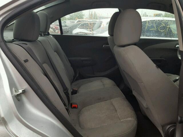 1G1JA5SH1E4235341 - 2014 CHEVROLET SONIC LS 银色 照片 6