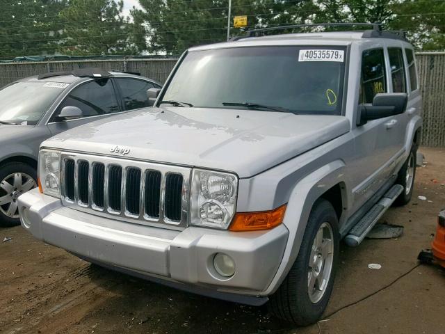 1J4RG4GK1AC127920 - 2010 JEEP COMMANDER SILVER photo 2
