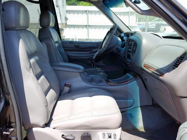5LMPU28L6WLJ29695 - 1998 LINCOLN NAVIGATOR 黑色 照片 5