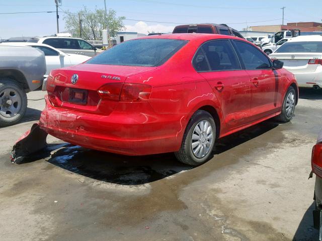 3VW2K7AJ9BM391066 - 2011 VOLKSWAGEN JETTA BASE RED photo 4