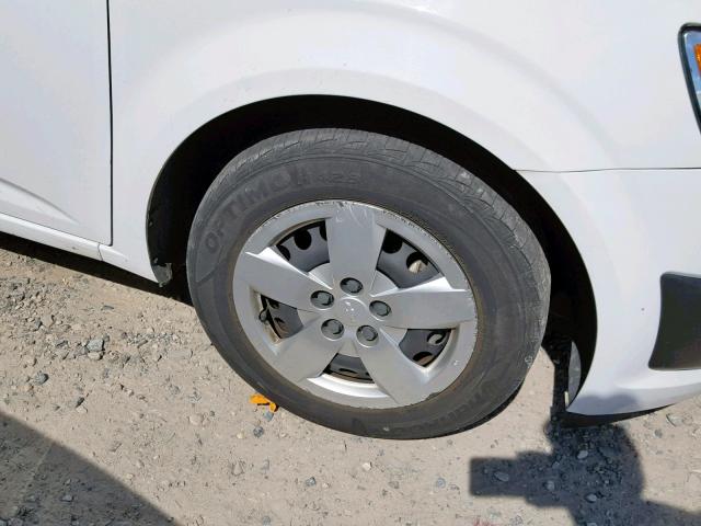 1G1JA6SG3G4135967 - 2016 CHEVROLET SONIC LS WHITE photo 9