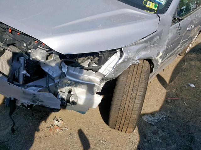 1G11C5SA7DF210332 - 2013 CHEVROLET MALIBU 1LT 银色 照片 9