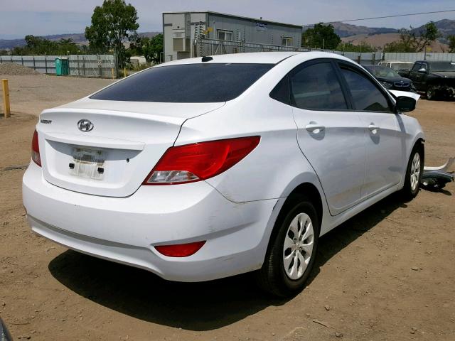 KMHCT4AE1GU123195 - 2016 HYUNDAI ACCENT SE WHITE photo 4