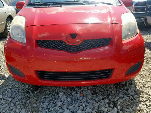 KJTDJT00049524640 - 2009 TOYOTA YARIS RED photo 10