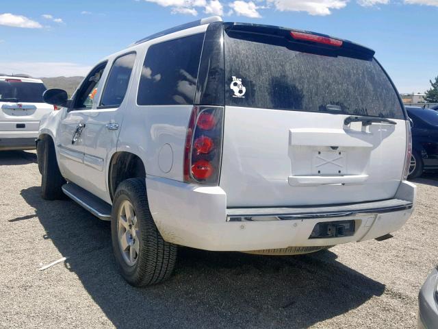 1GKFK63898J121998 - 2008 GMC YUKON DENA WHITE photo 3