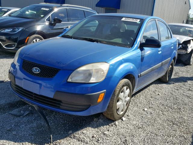 KNADE123466116496 - 2006 KIA RIO BLUE photo 2