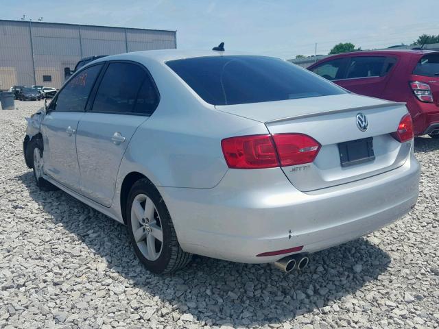 3VWLL7AJ1BM073914 - 2011 VOLKSWAGEN JETTA TDI SILVER photo 3