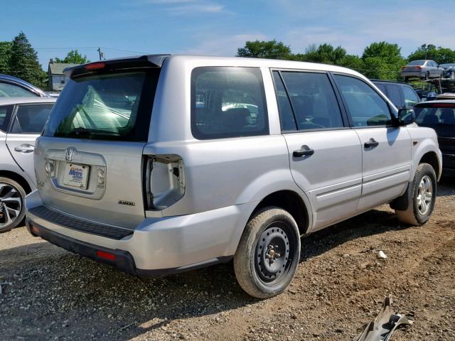 5FNYF18146B013073 - 2006 HONDA PILOT LX SILVER photo 4