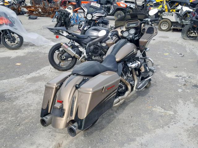 1HD1TC810DB951527 - 2013 HARLEY-DAVIDSON FLTRXSE CV BROWN photo 4