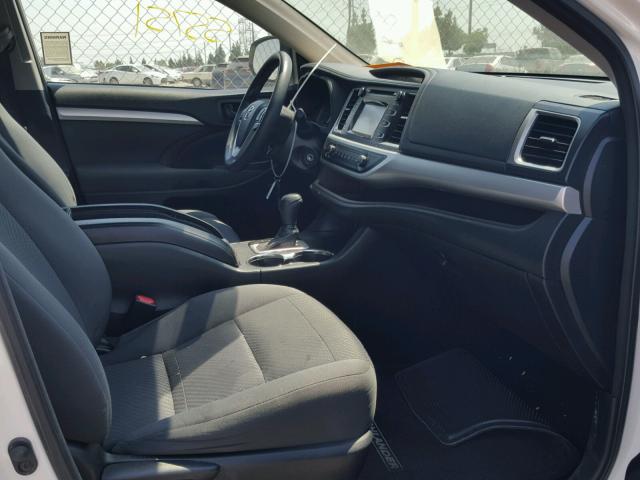 5TDZKRFH0FS092610 - 2015 TOYOTA HIGHLANDER WHITE photo 5