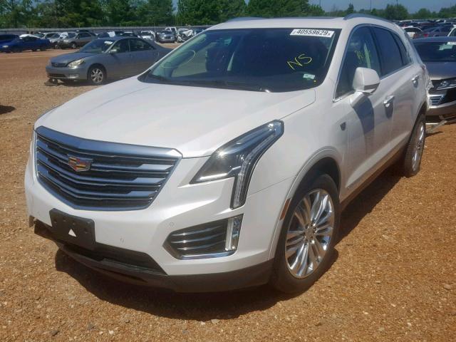 1GYKNCRS8HZ137155 - 2017 CADILLAC XT5 PREMIU WHITE photo 2