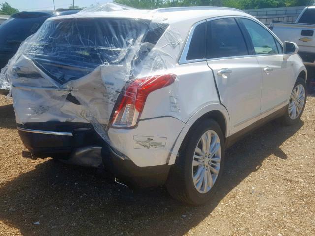 1GYKNCRS8HZ137155 - 2017 CADILLAC XT5 PREMIU WHITE photo 4