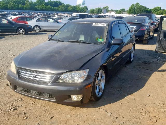 JTHBD192320045376 - 2002 LEXUS IS 300 GRAY photo 2