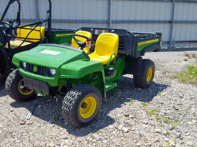 1M04X2XDCKM141460 - 2019 JOHN DEERE GATOR 4X2 GREEN photo 2