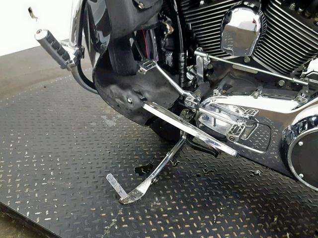 1HD1FC4167Y672033 - 2007 HARLEY-DAVIDSON FLHTCUI BLACK photo 18