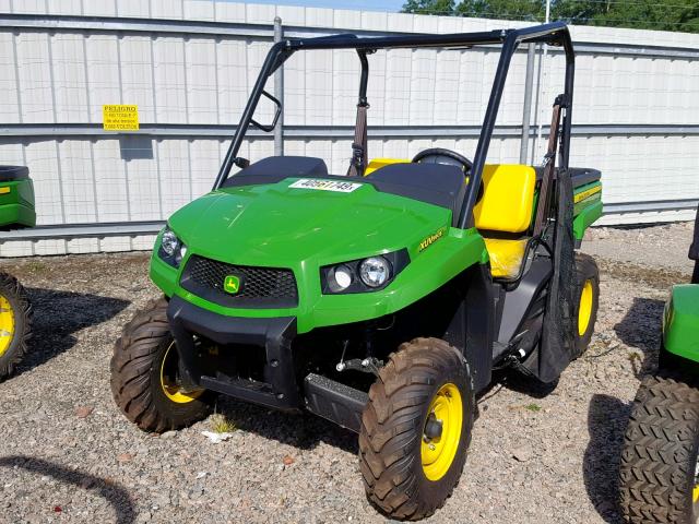 1M0590EALKM020623 - 2019 JOHN DEERE GATOR 4X4 GREEN photo 2